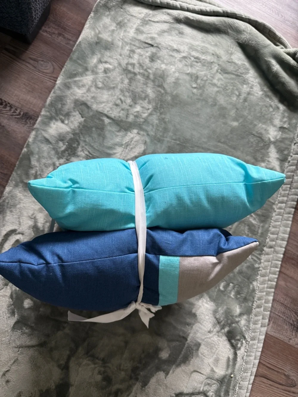Blue and Turquoise Decorative Pillow Set - Home Bedding